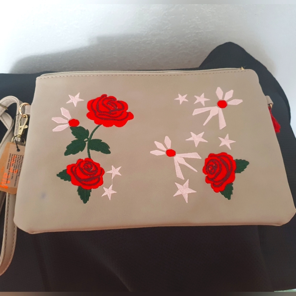 Hello  3am purse